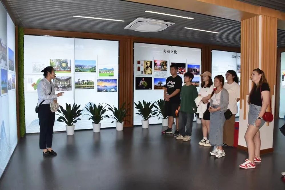 由管工英皇体育最新版本手机版登录中外