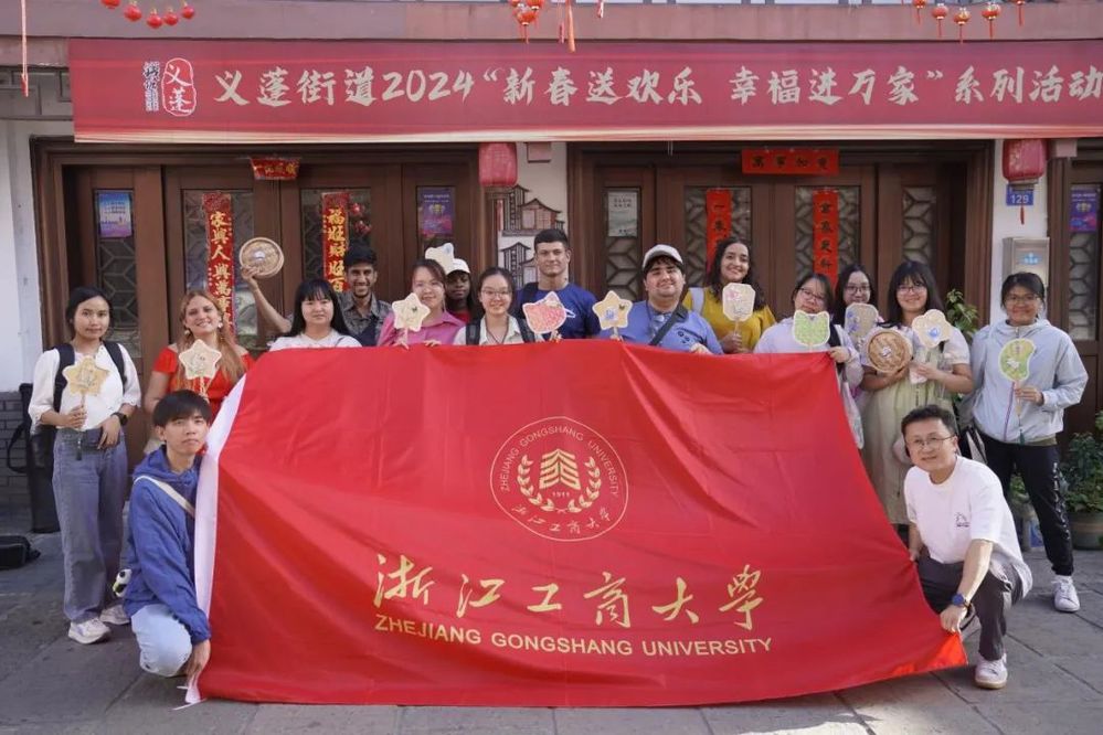 同时促进文化交流与传承