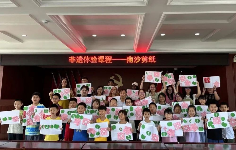 开展了一场别开生面的非遗文化社会实践