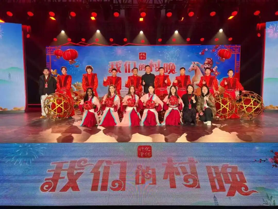 校园新闻About the School