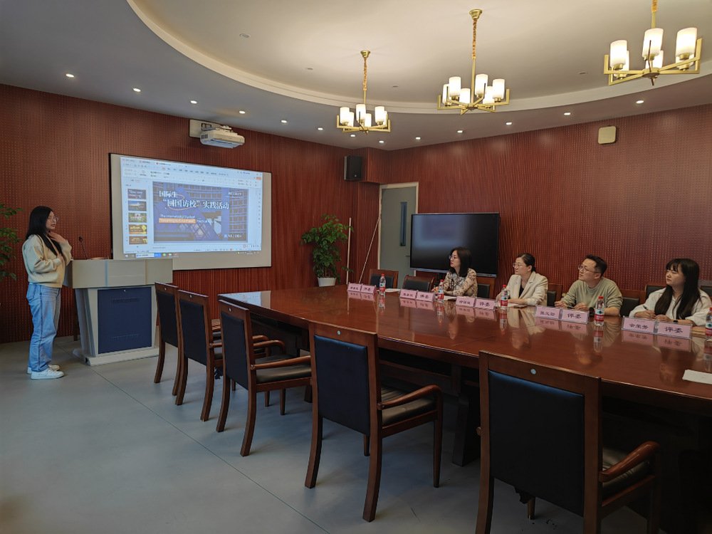 在国教英皇体育最新版本出任多特蒙德官
