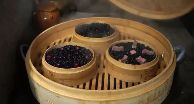 对照阅读此时北斗七星的斗柄指向东南方