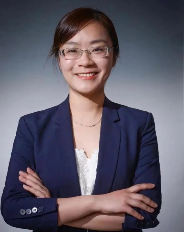 1620718584118681.jpg 通知栏About the School
