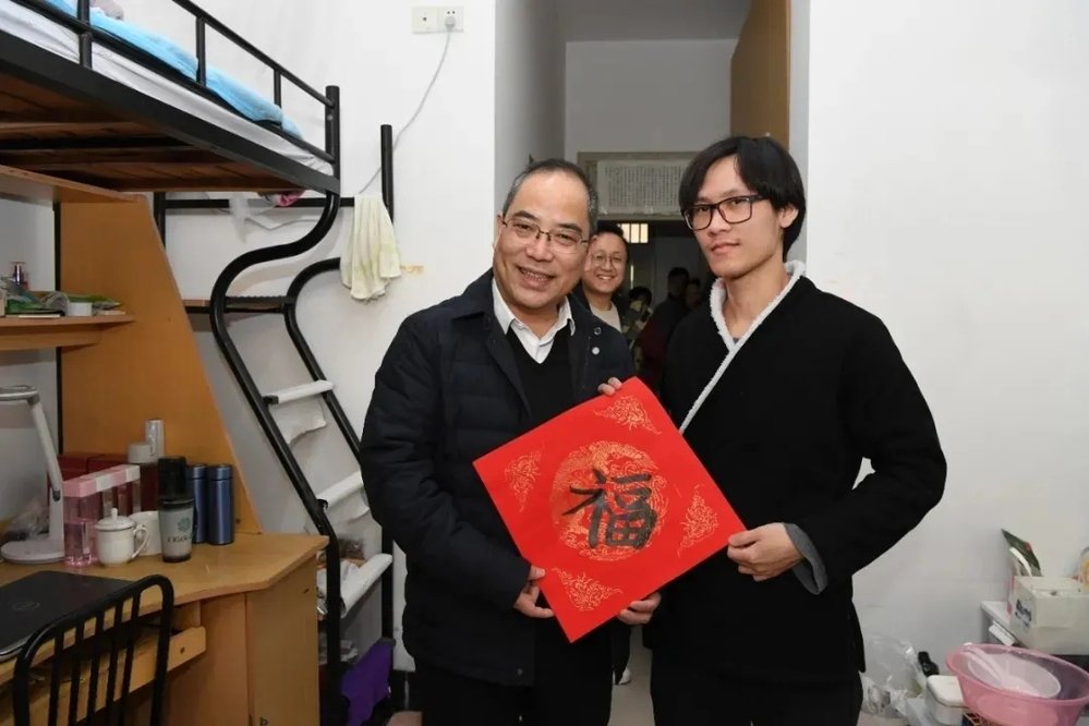 成为浙江省金融学重点专业