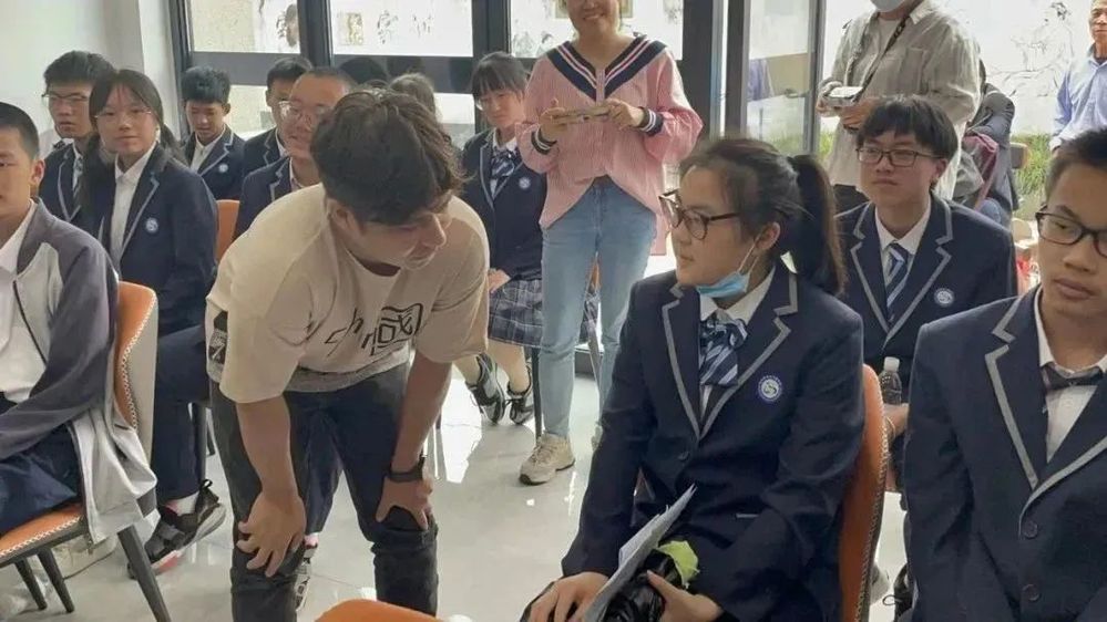 由国际英皇体育网站官方网站与中国英皇