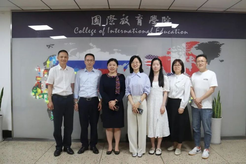 钱塘区社科联主席贺学兵