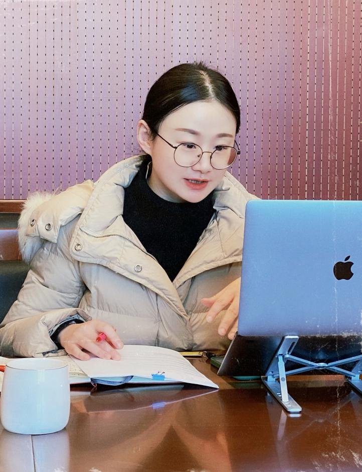 英皇体育最新版本新人权益徐蓓佳老师负