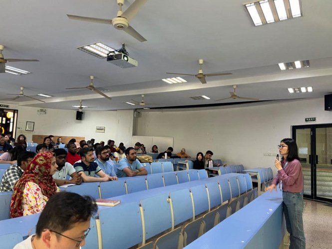 为帮助国际生更好地了解和利用英皇体育